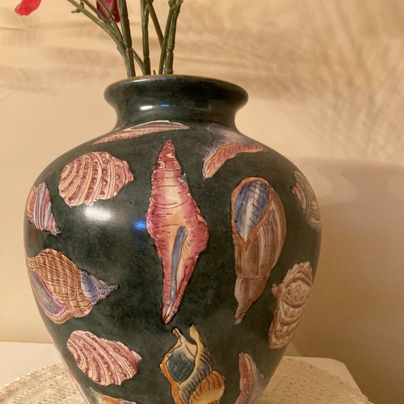Seashell🐚Porcelain Vase🏺Center Piece - Picture 5 of 9